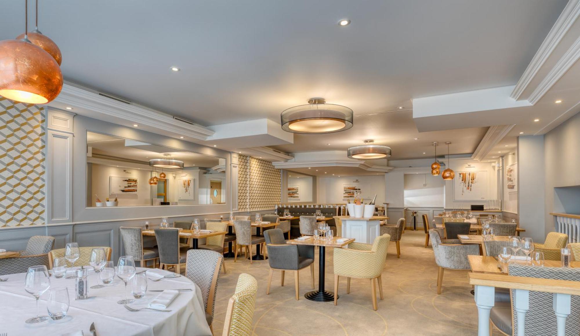 Brit Hotel Les Voyageurs Loudéac Dış mekan fotoğraf