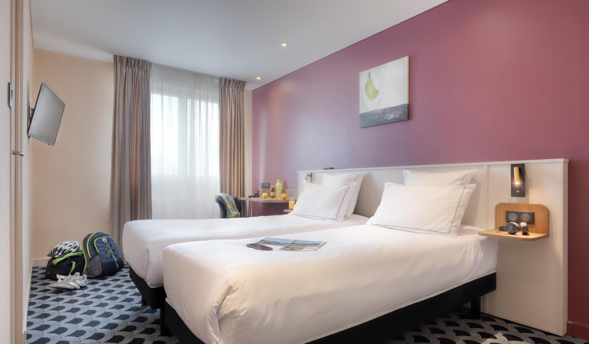 Brit Hotel Les Voyageurs Loudéac Dış mekan fotoğraf